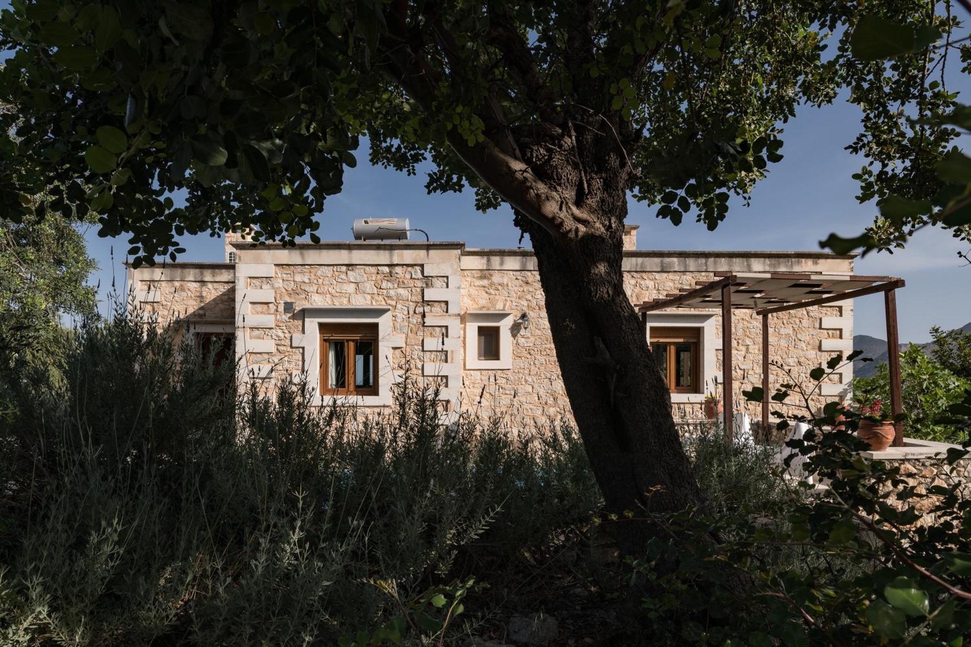 Koules Estate, simplicity&natural, By ThinkVilla Argouli Habitación foto