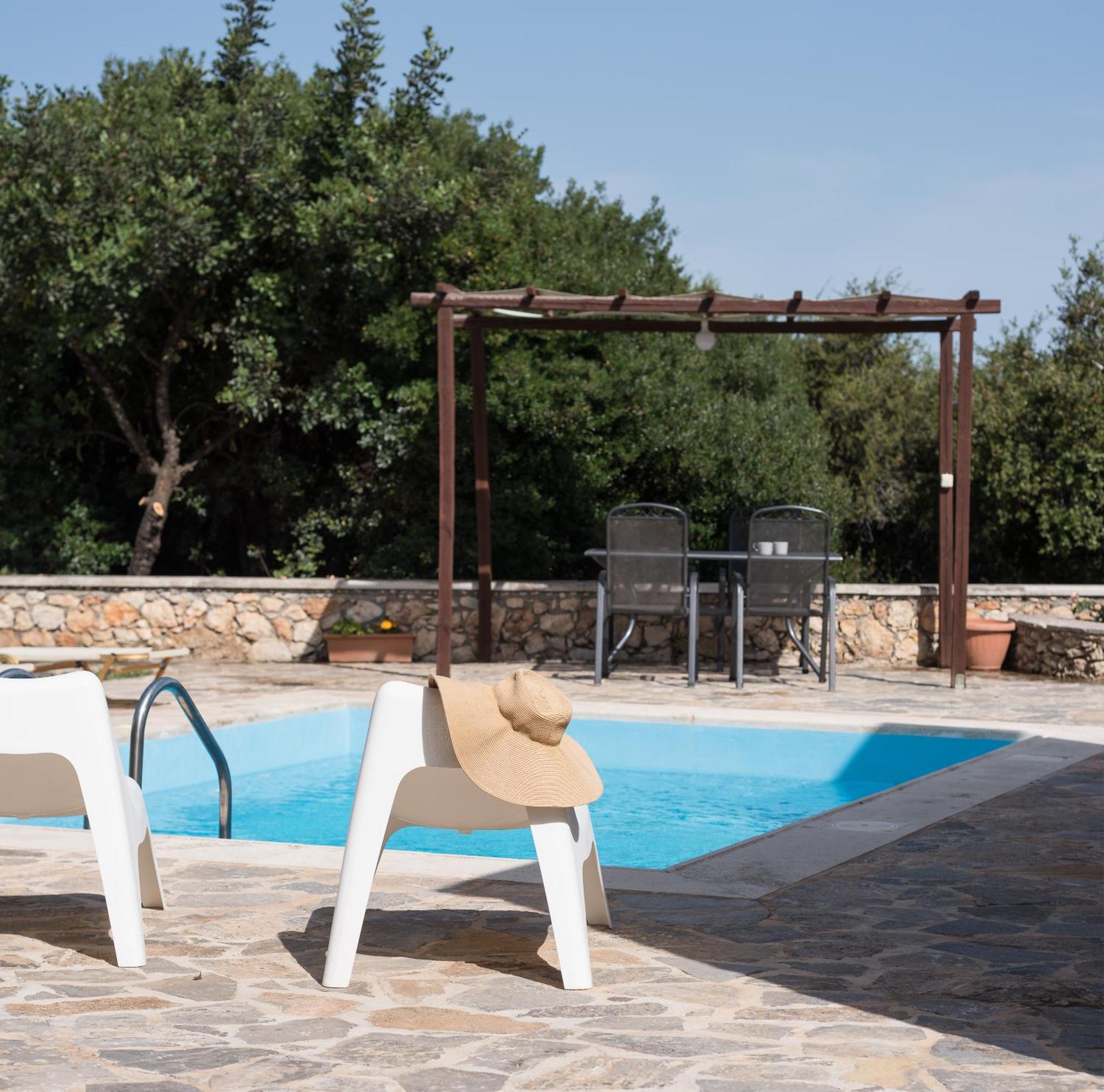 Koules Estate, simplicity&natural, By ThinkVilla Argouli Habitación foto